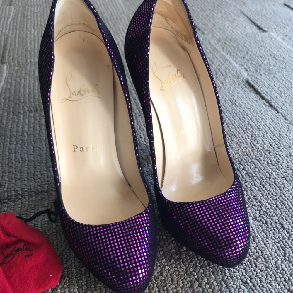 Christian Louboutin Declic Pump | Size:4 - Picture 2 of 8
